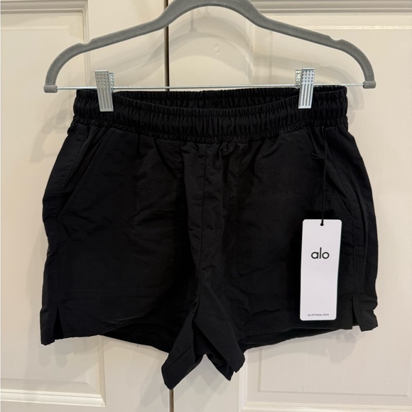ALO Yoga Pants - ALO Yoga Women's Classic Black Athletic Shorts